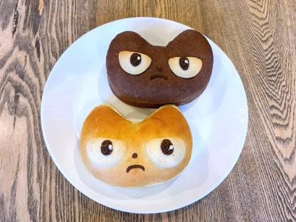 Y-CATパン（選べる2個セット）【2026年12月までの期間限定販売】